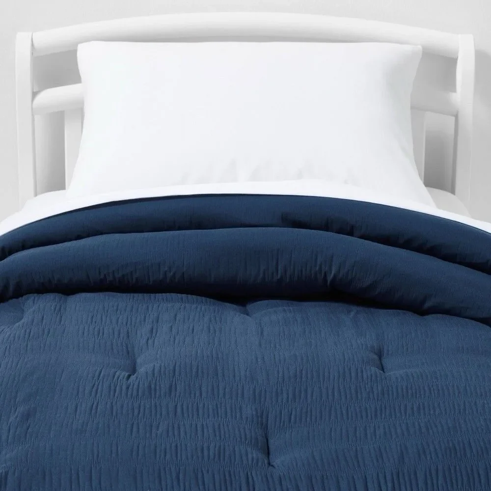Pillowfort Toddler Seersucker Comforter Navy Crib Size OEKO-TEX NEW